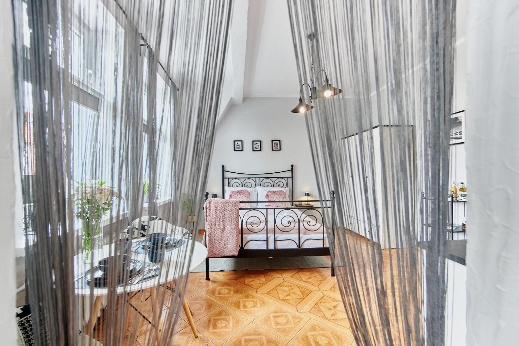 Golden Hour Apartments- Boleslawa Chrobrego 8 *